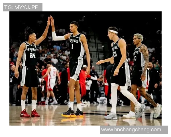 2019年火箭对阵马刺精彩录像回放全场分析与亮点回顾