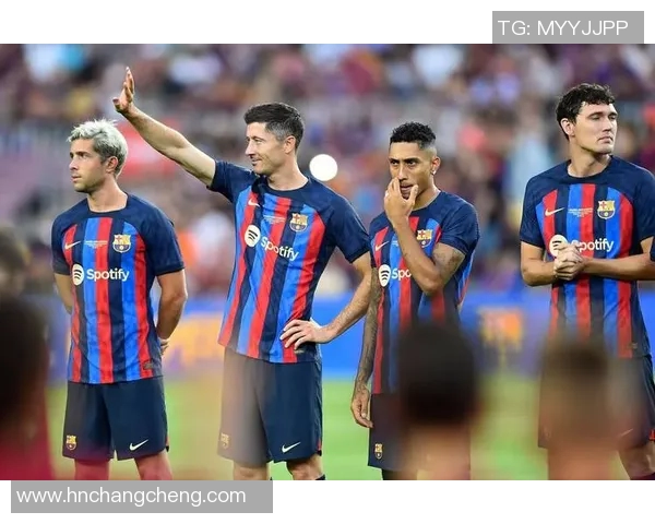 奥林匹克与巴萨历史交锋回顾与分析揭示两队对决的精彩瞬间与战术演变