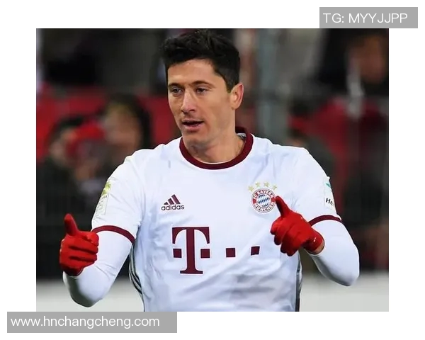 莱万重返安联球场引发拜仁球迷愤怒狂嘘称其忘恩负义