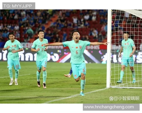 上海绿地迎战大连队全力争胜展现球队实力与斗志