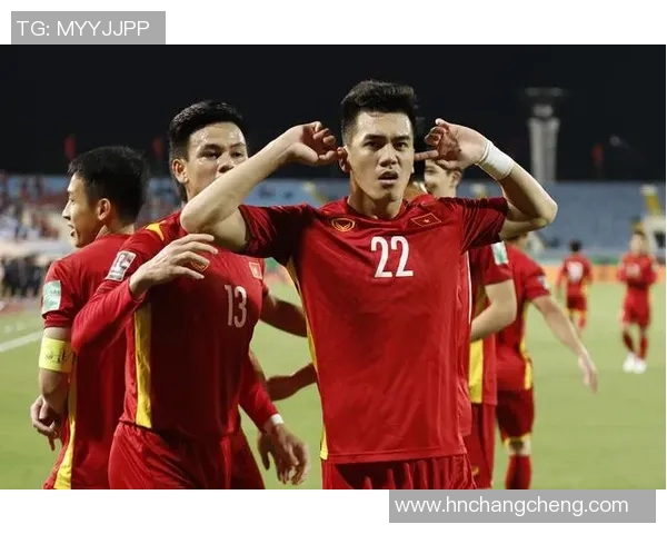 上海足球队的崛起与发展探秘聚焦城市足球力量的崭新篇章